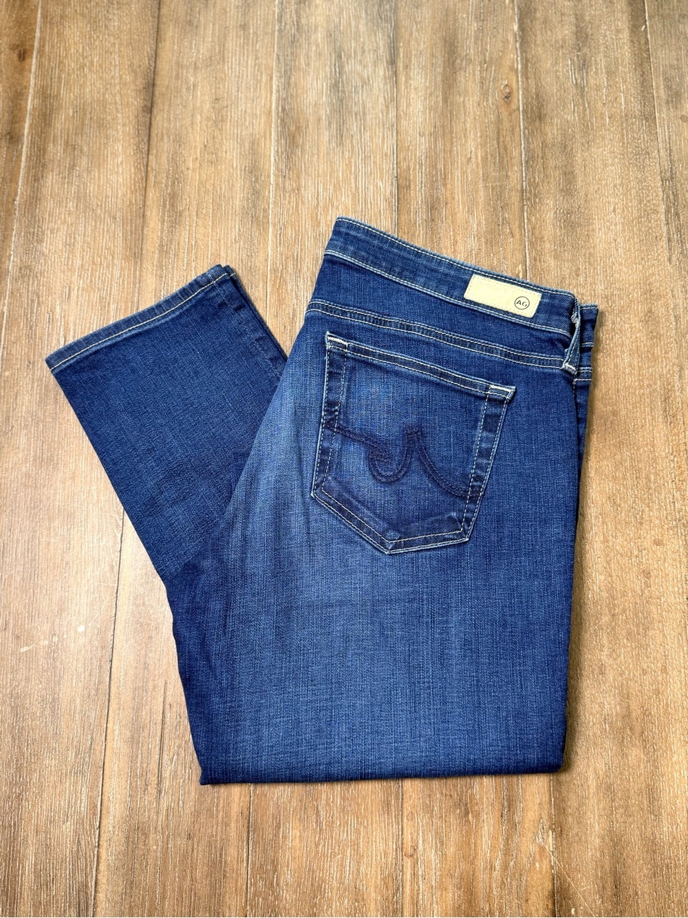 AG Adriano Goldschmied The Stilt Cigarette Leg Jean in Dark Wash 26 R low rise